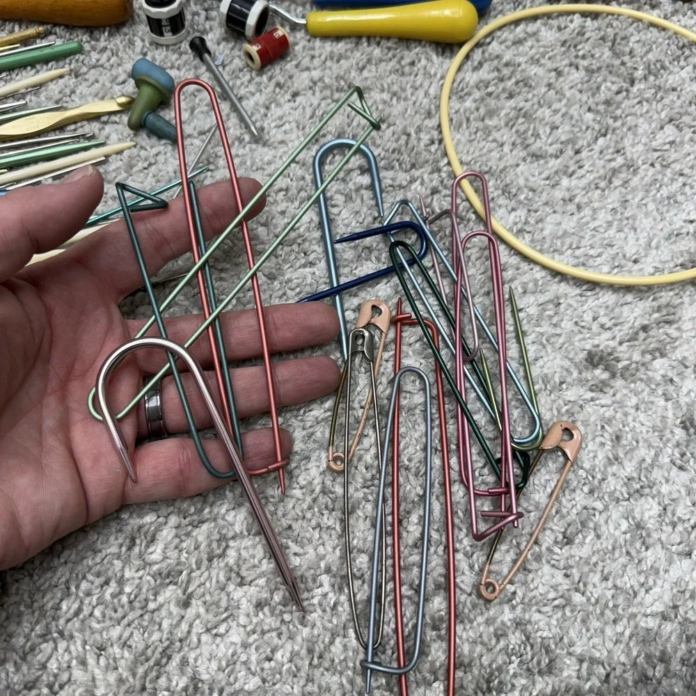 HUGE LOT ‎ crochet knitting needles hooks metal wood plastic  (READ)